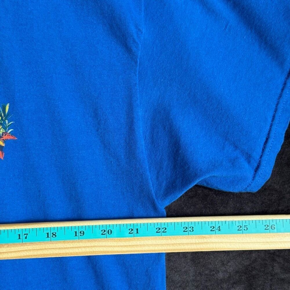 Disney Cruise Line Shirt L Mickey in Paradise Castaway Cay Bahamas Tropical Tee - Picture 10 of 11